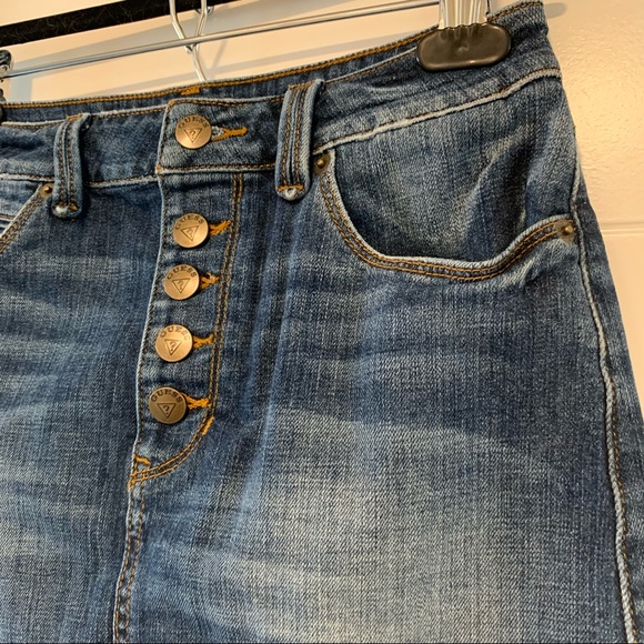 🧢Guess | Denim Button Fly Mini Skirt - Picture 3 of 14